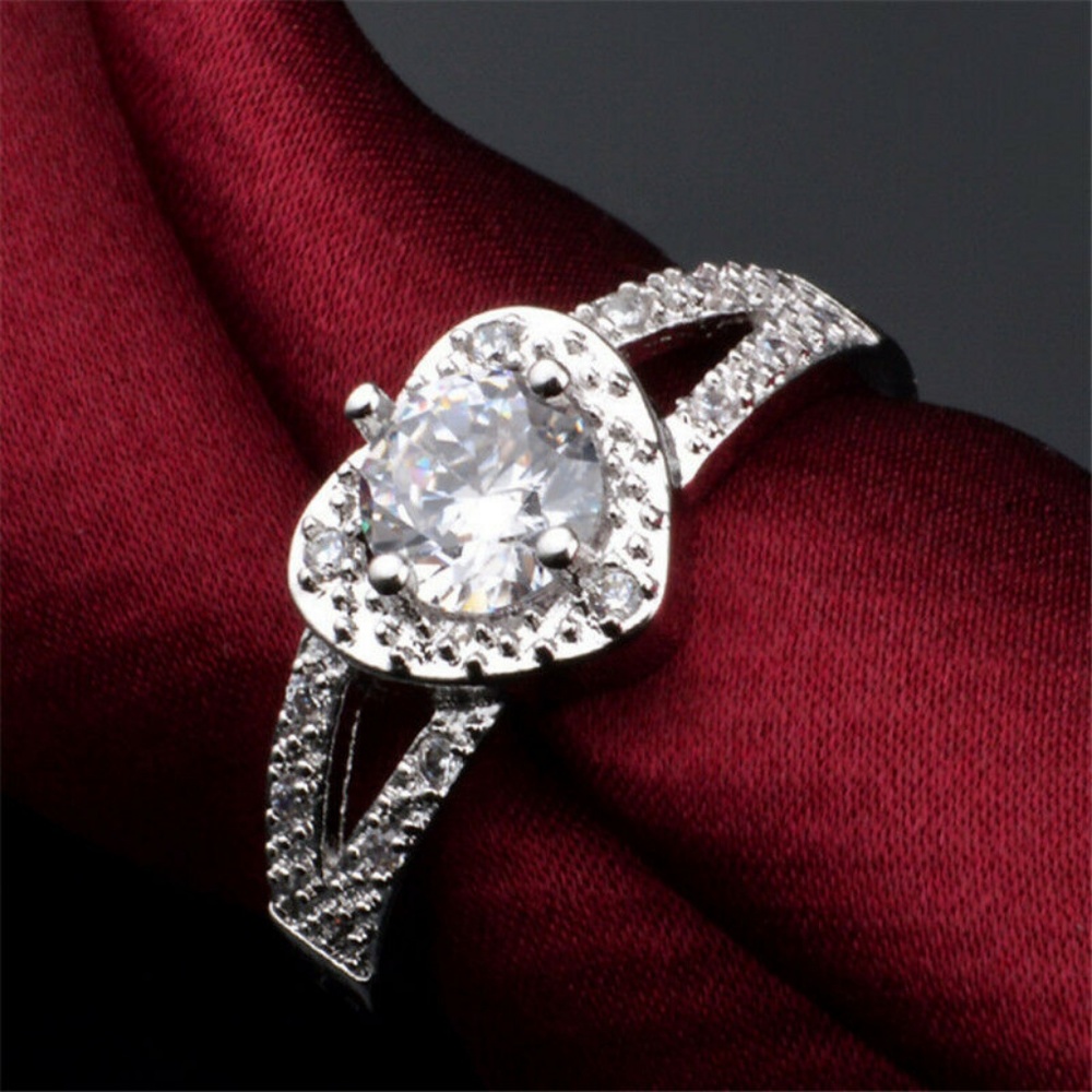Love Heartl Silver Plated Crystal Ring - Picture 3 of 6